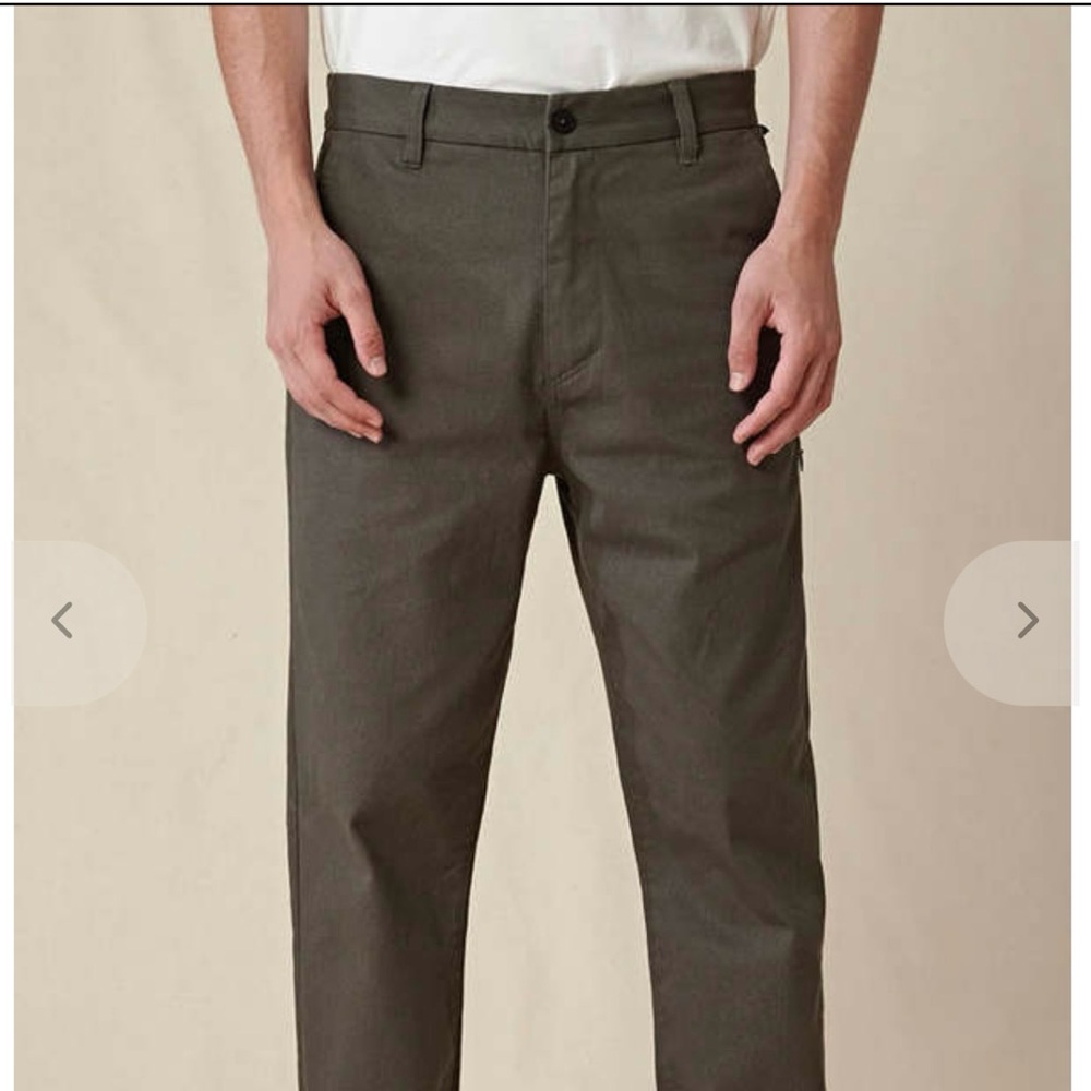 Men's‎ Globe Foundation Pants in Forest - Size 38 - Organic Cotton Blend GUC
